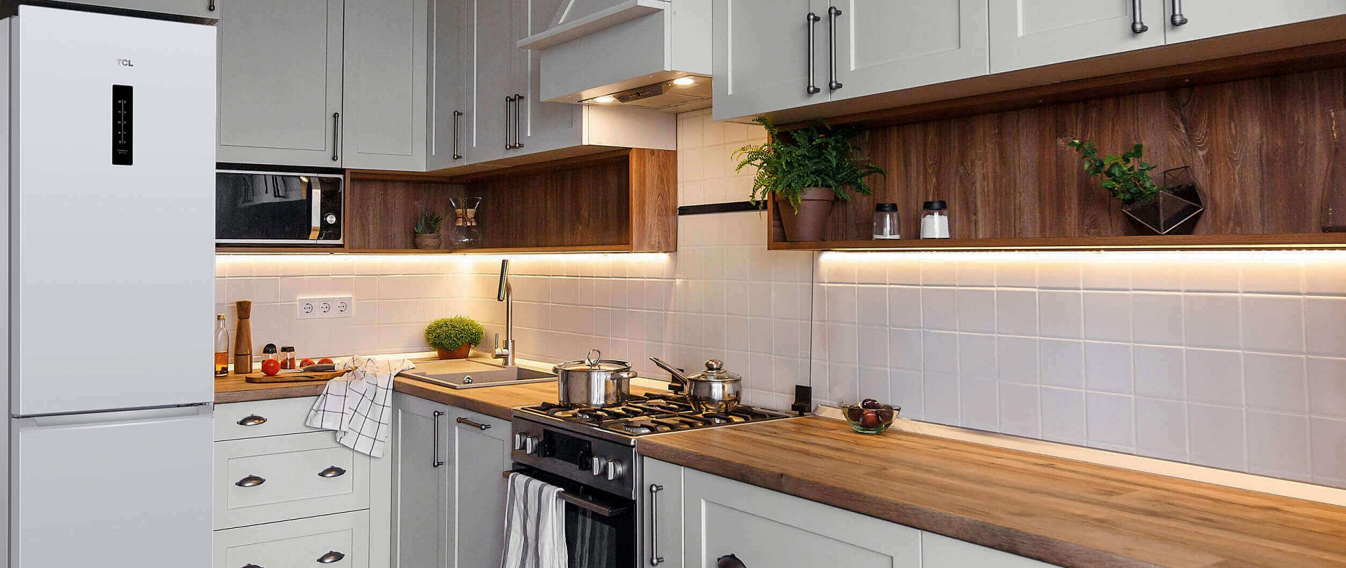 كيفية تنظيف ثلاجتك والتخلص من الرائحة بخطوات سهلة