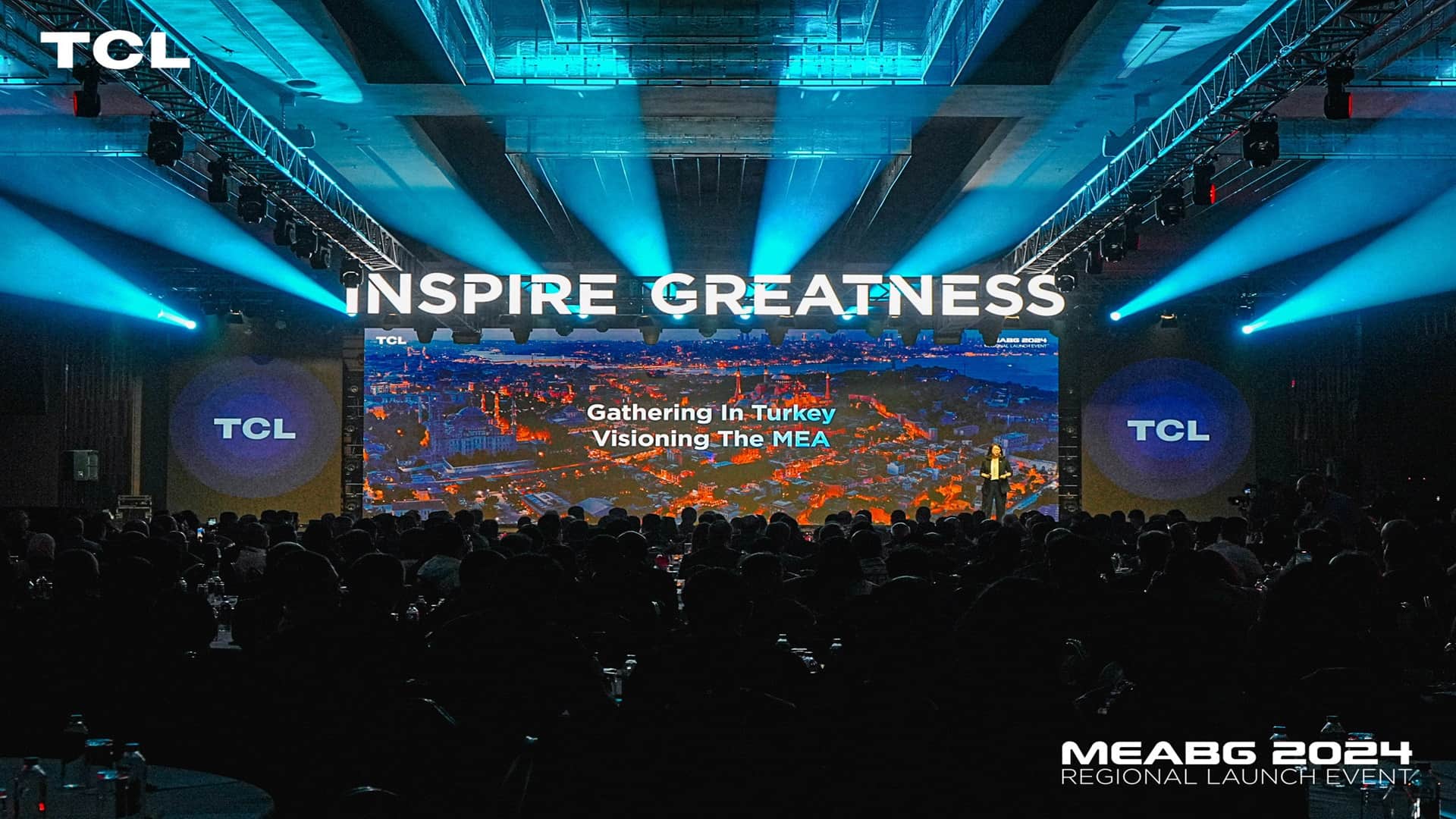TCL الشرق الأوسط وأفريقيا تستعرض أحدث منتجاتها في اسطنبول