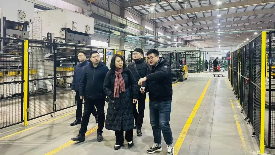 西安建筑科技大学华清学院与TCL家用电器（合肥）有限公司举行校企合作签约授牌仪式